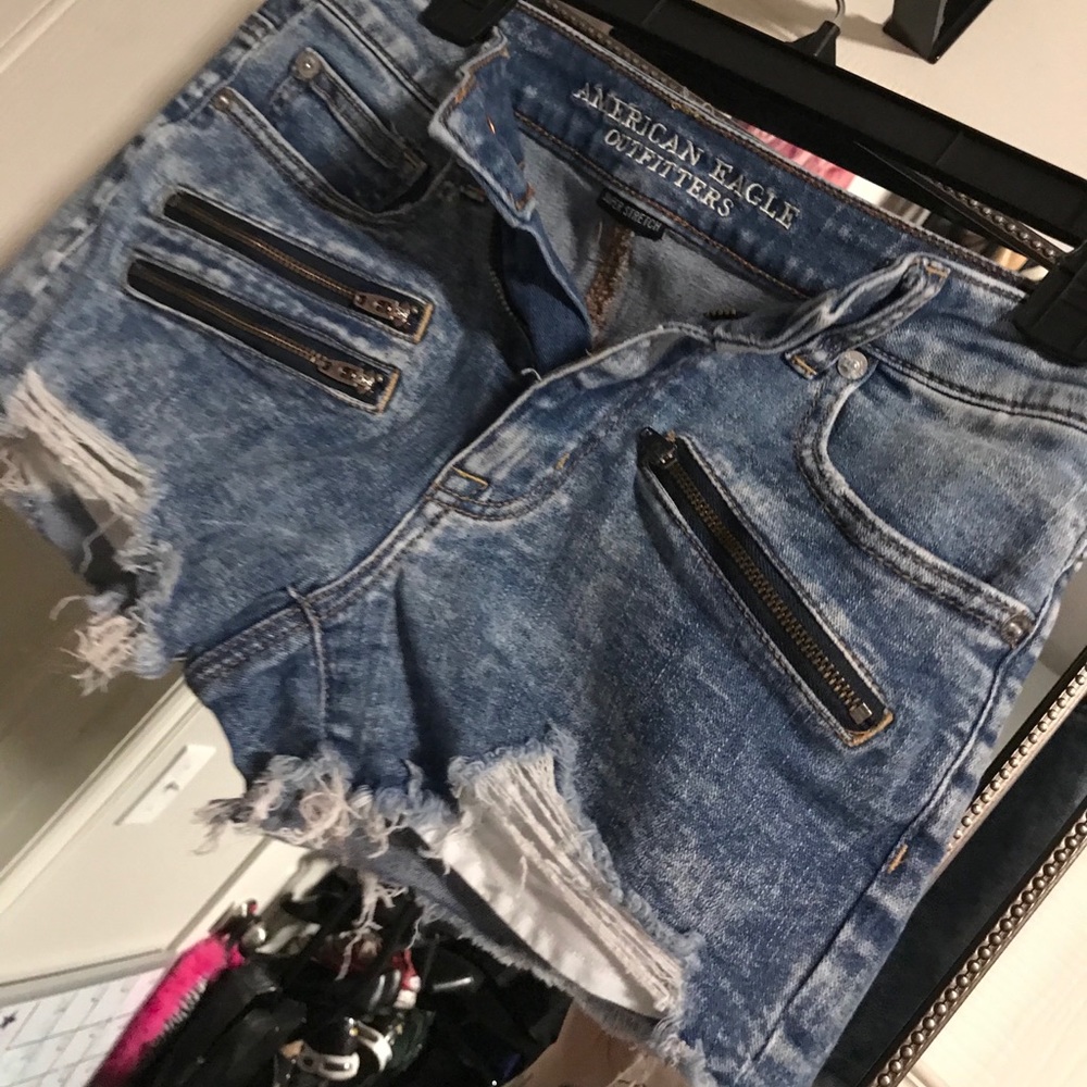 American Eagle distressed and zippered Jean shorts